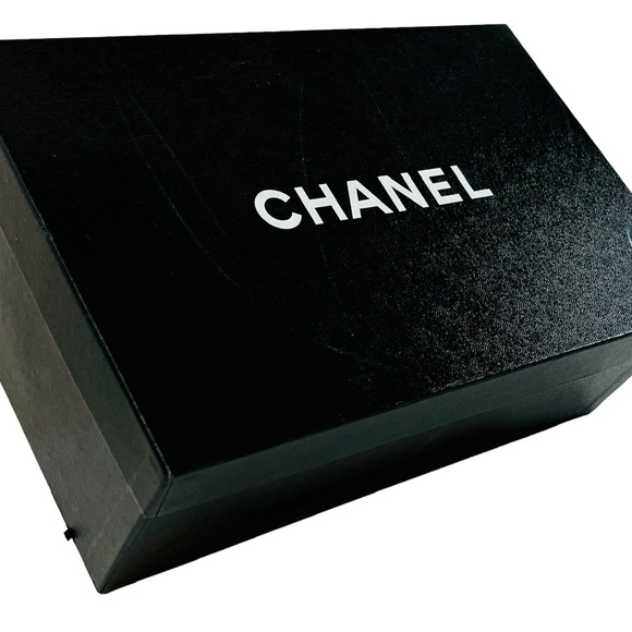 CHANEL Quilted Camellia Cap Toe Pumps (EU 38) - Picture 12 of 15